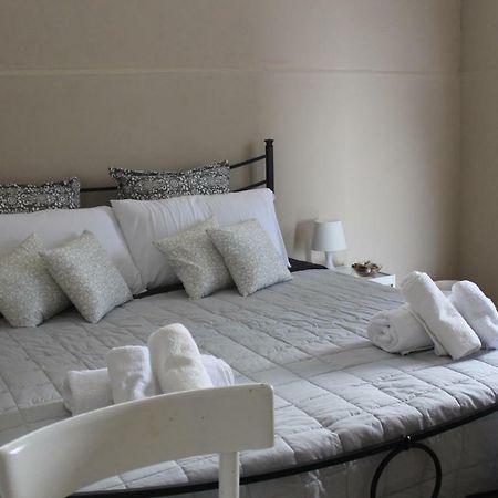 Bed and Breakfast Domus Tua Пьетрельчина Экстерьер фото
