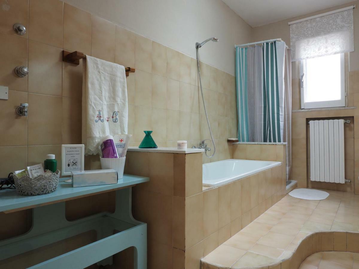 Bed and Breakfast Domus Tua Пьетрельчина Экстерьер фото