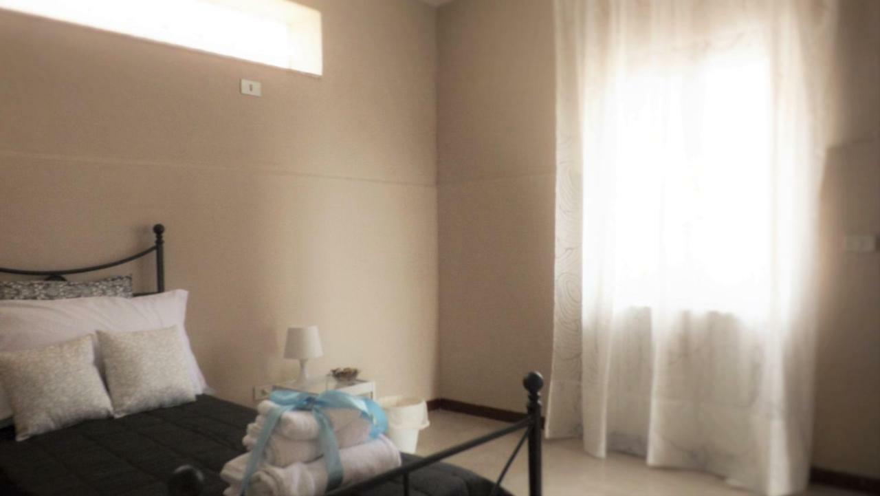 Bed and Breakfast Domus Tua Пьетрельчина Экстерьер фото